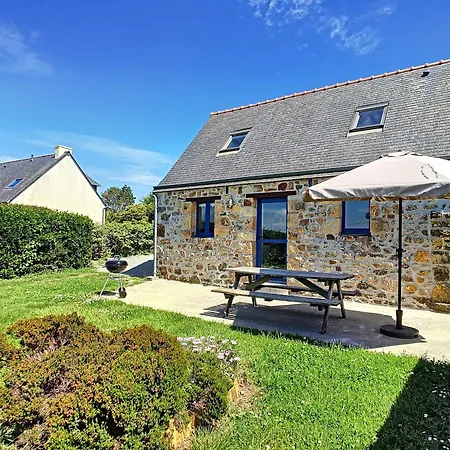 Holiday home Maison En Pierres Proche Plage Goulien - Ideal Surf Et Randonnee - Fr-1-370-59 Crozon
